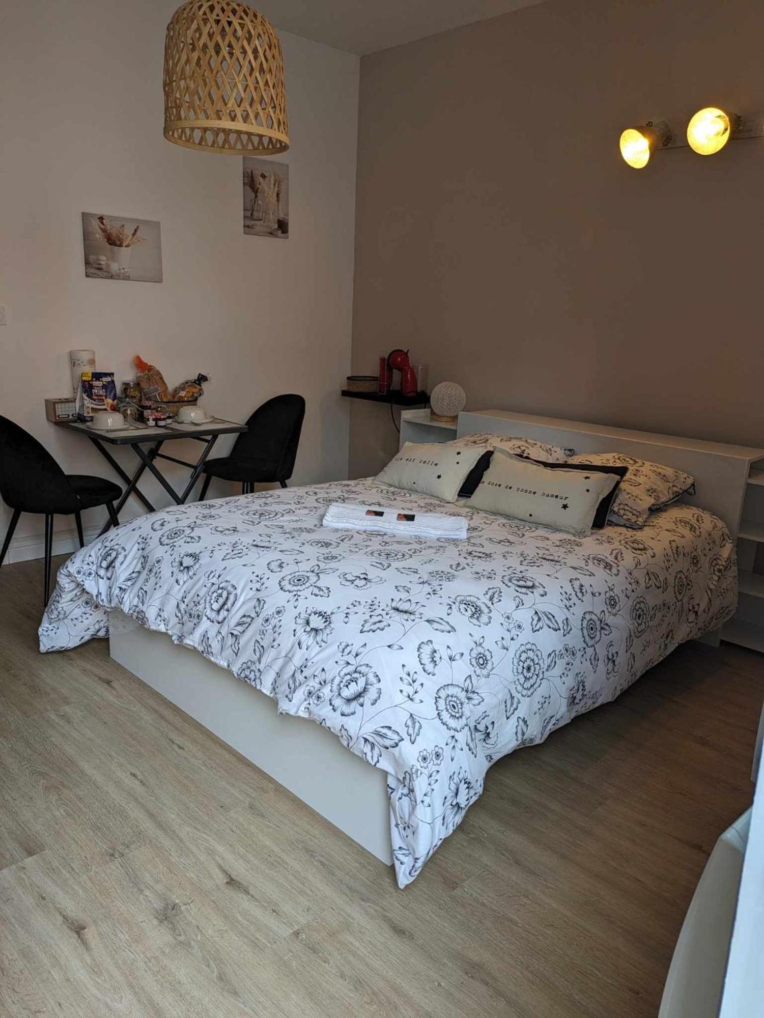 Tournay Chez Cerise B&B 외부 사진